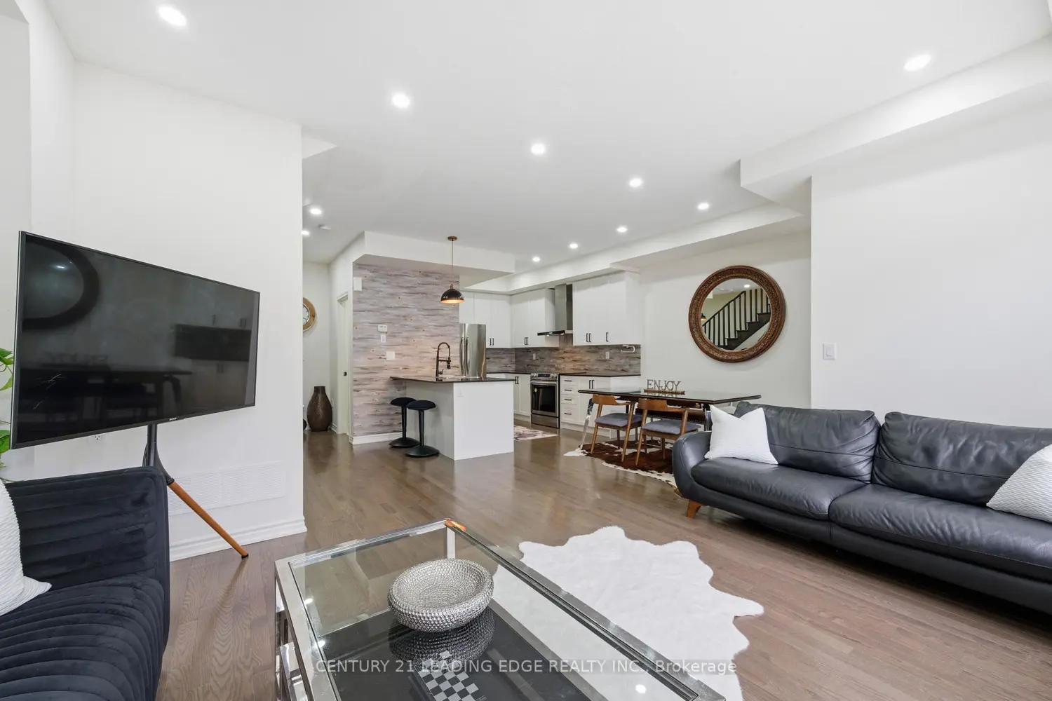 Additional image 7 of 12 Coppini Lane