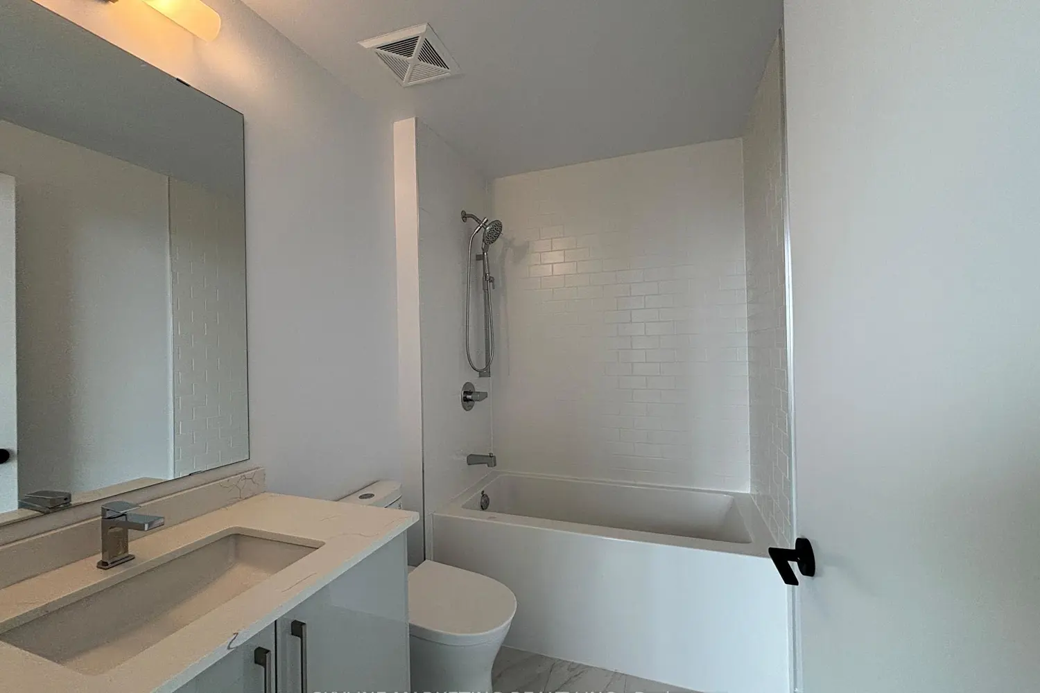 Additional image 8 of 2450 Old Bronte Road 631