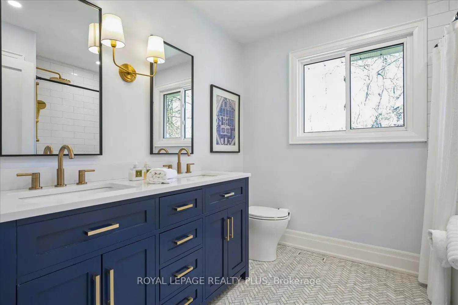 Additional image 11 of 1594 Calumet Place