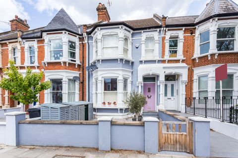 Hillfield Road, West Hampstead, London NW6