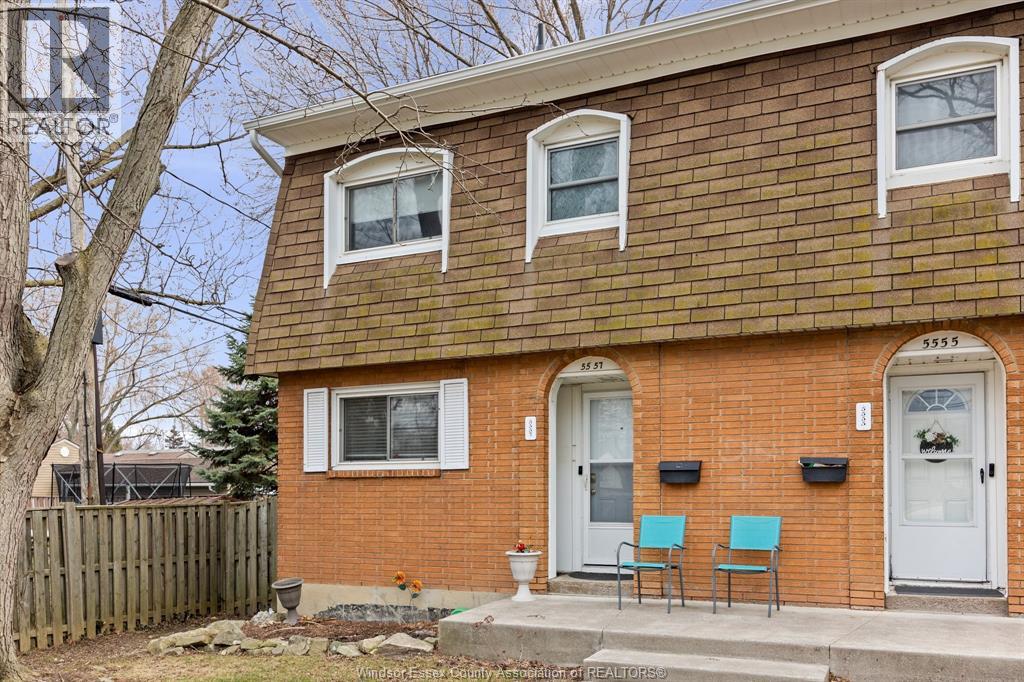 5557 Coronation , Windsor, ON, N8T1B2