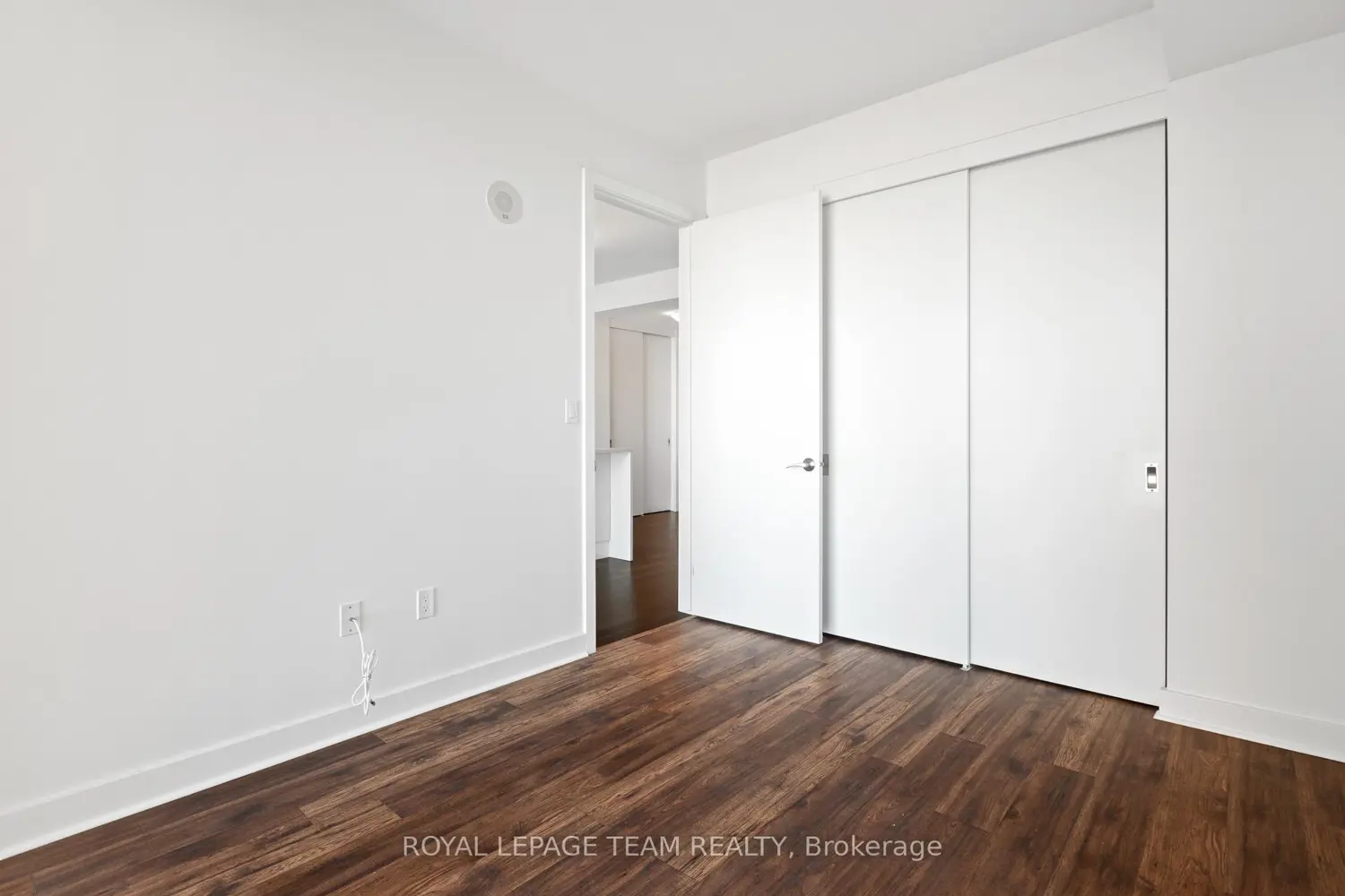 Additional image 9 of 111 Champagne Avenue 1506