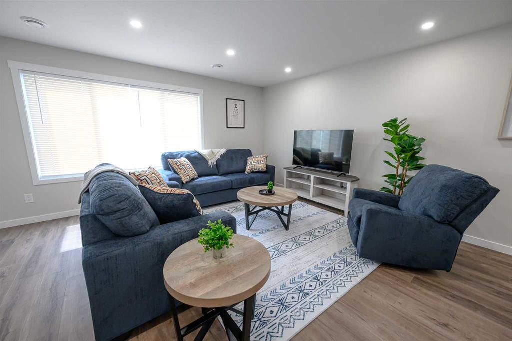 Additional image 5 of D-10021 105 Avenue, Grande Prairie, AB, T8V1H2