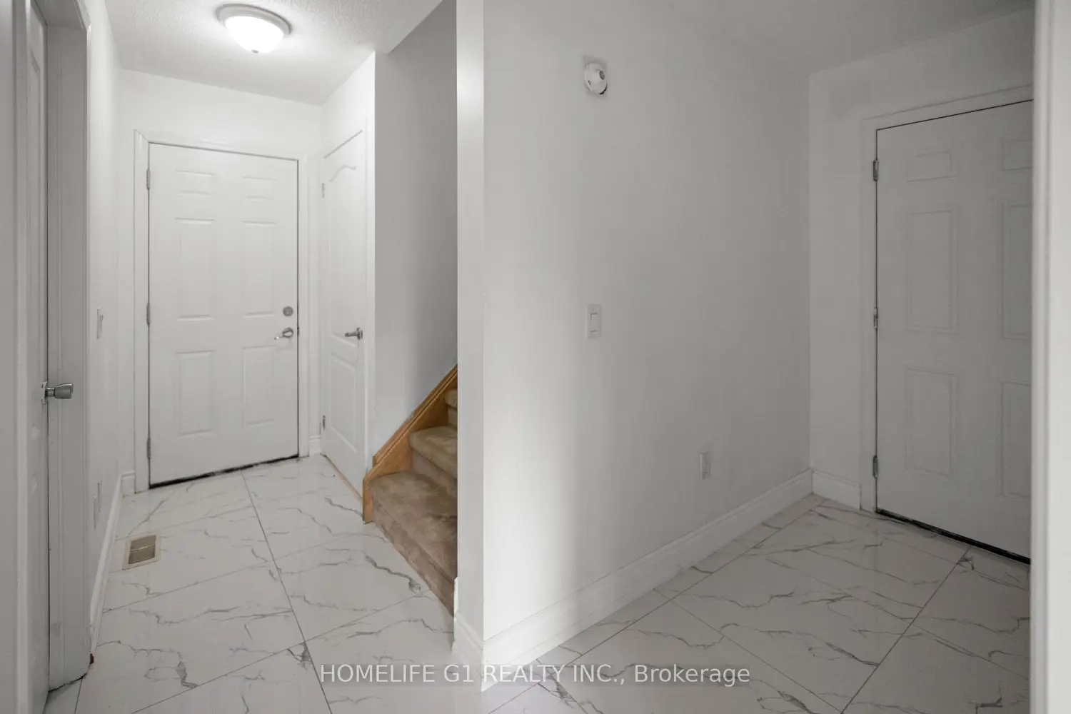 Additional image 18 of 35 Harpreet Circle