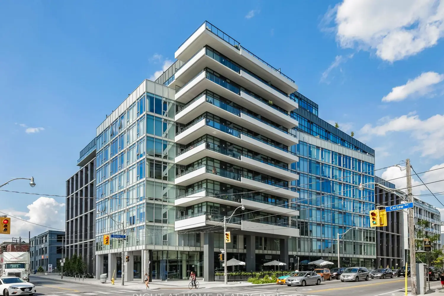 1190 Dundas Street 627