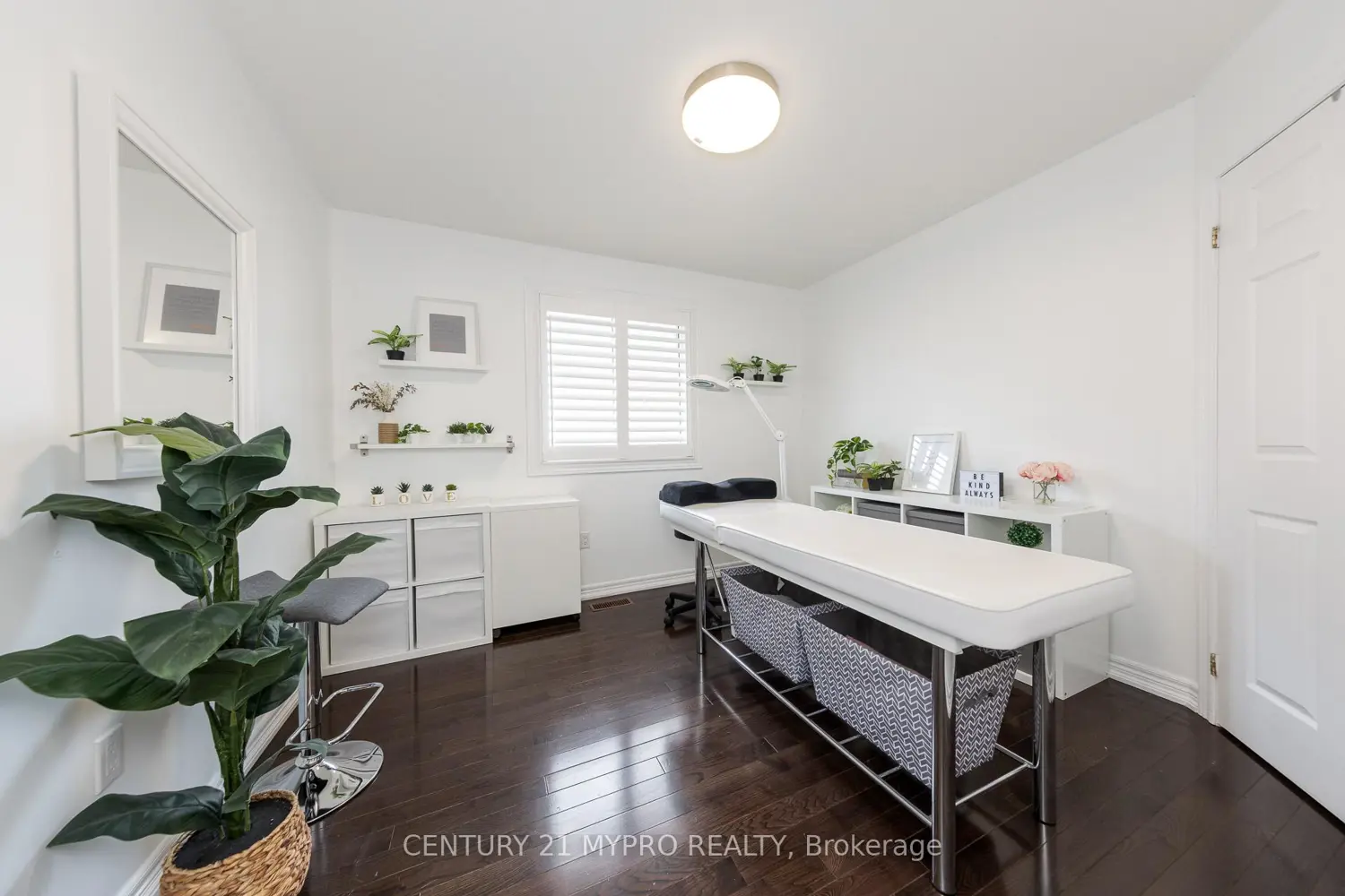 Additional image 11 of 2587 Carberry Way