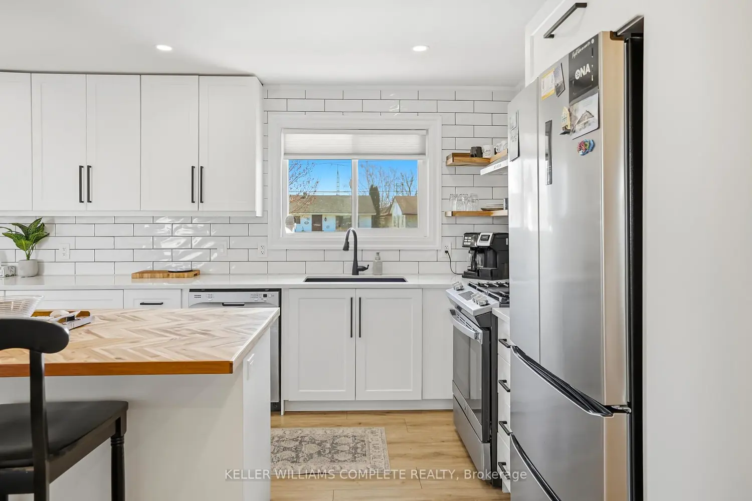 Additional image 11 of 328 Dufferin Street
