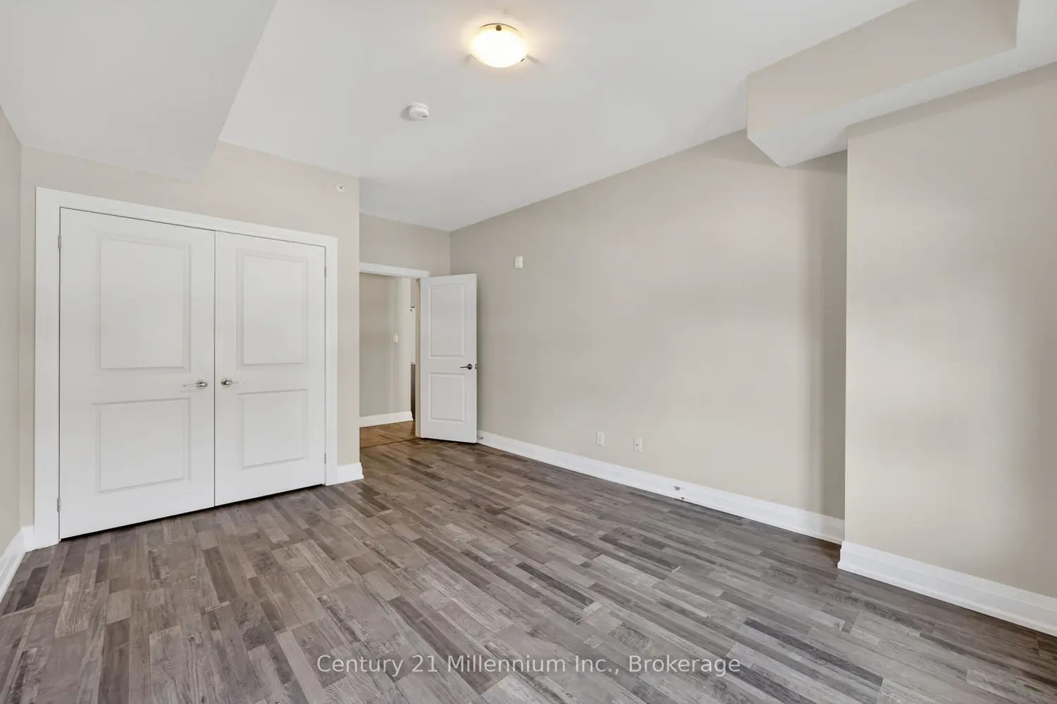 Additional image 18 of 157 Wellington Street 109