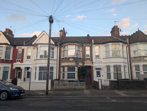 Meads Road, London N22