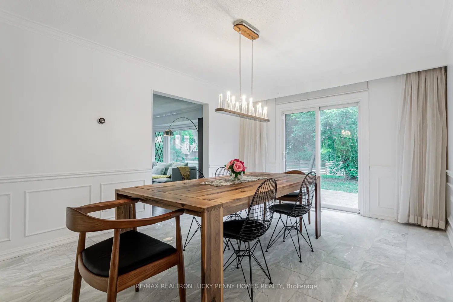 6 Village Squire Lane photo 4