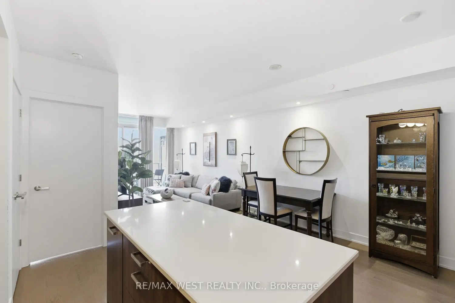 Additional image 10 of 3018 Yonge Street 617