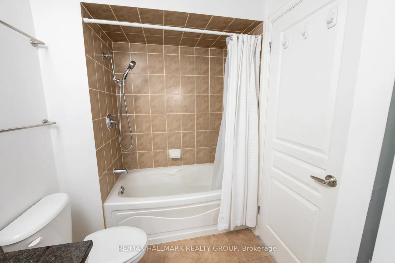 Additional image 12 of 200 Besserer Street 1007