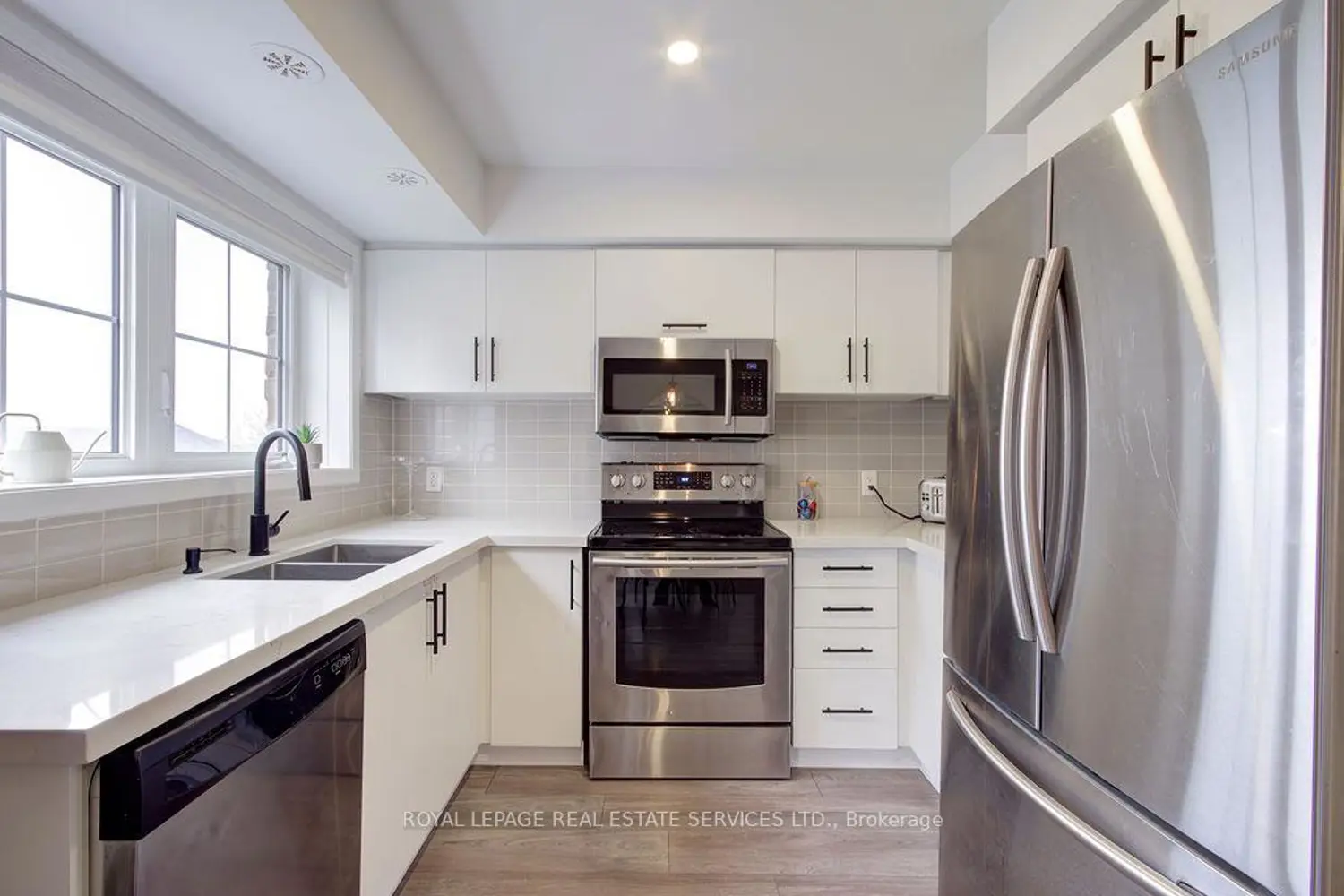 Additional image 8 of 2441 Greenwich Drive 65