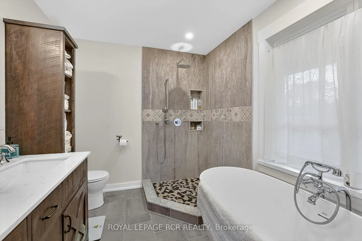 Additional image 12 of 4143 Vivian Road