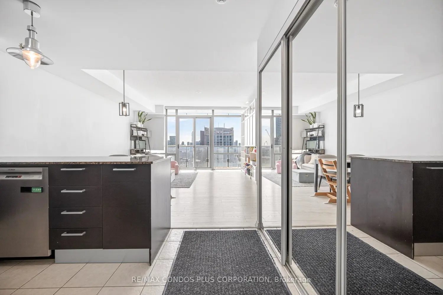 Additional image 2 of 38 Grenville Street 4404