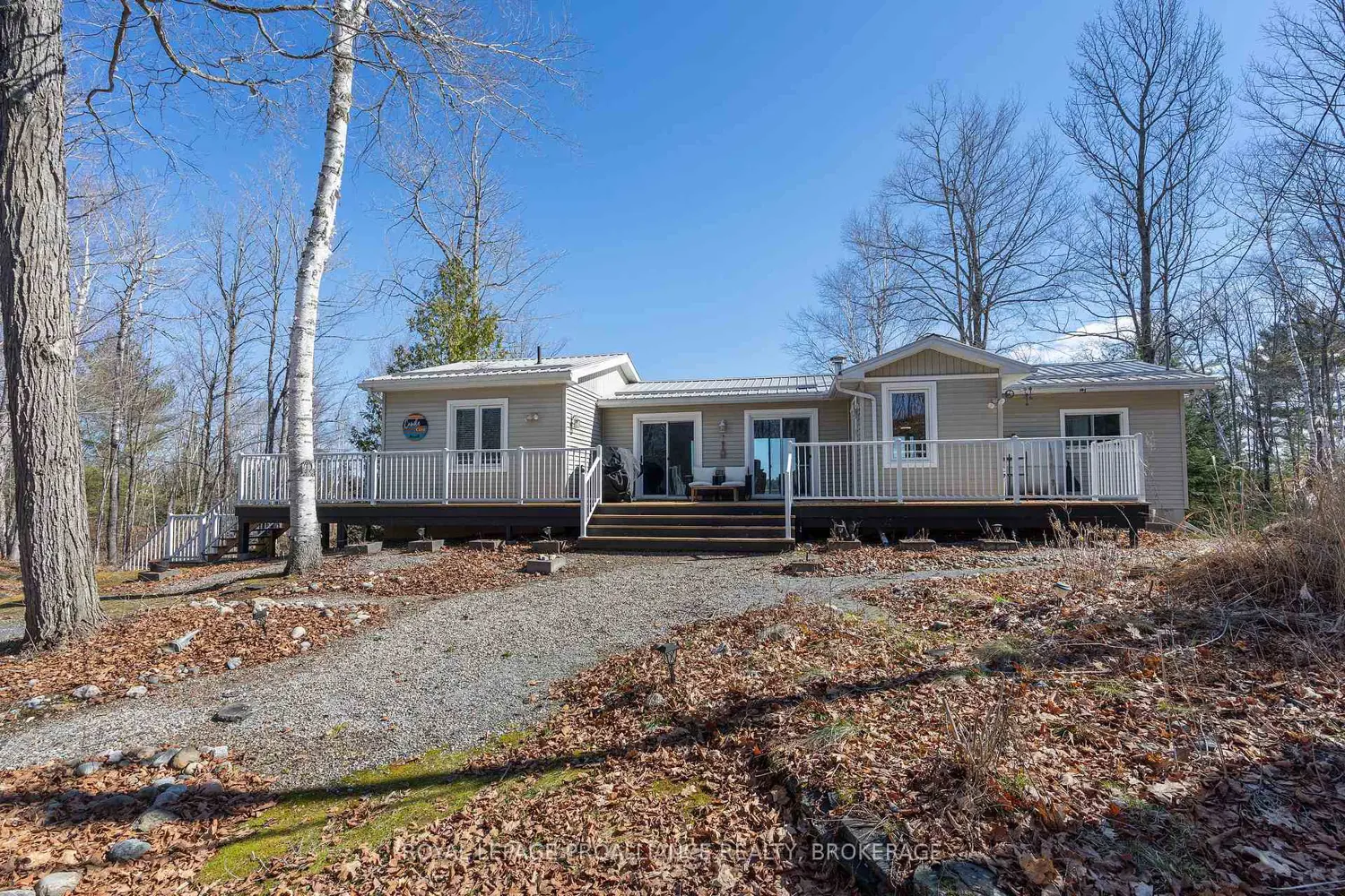 1077 Country Lane photo 3