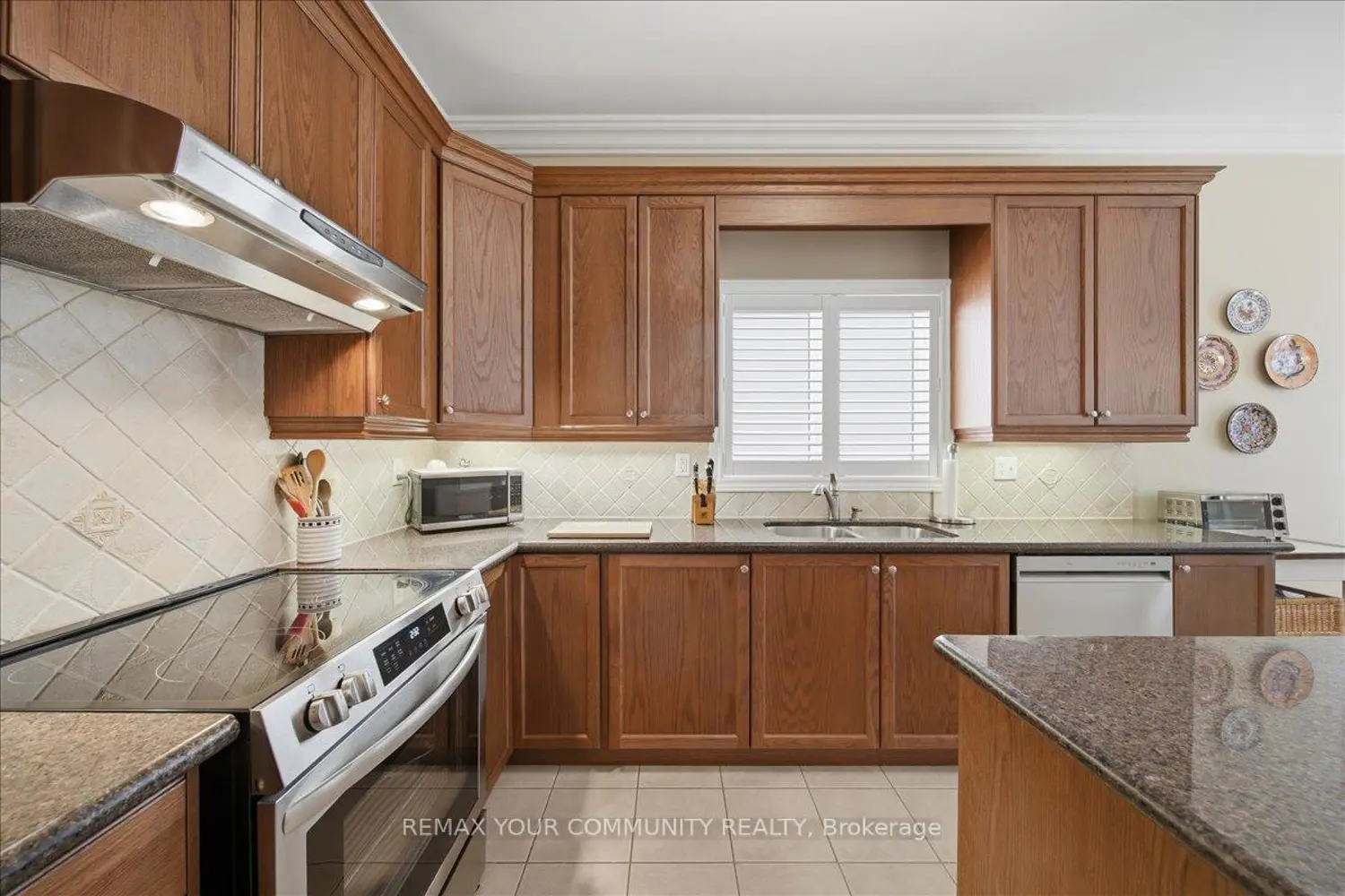 51 Tonner Crescent photo 4