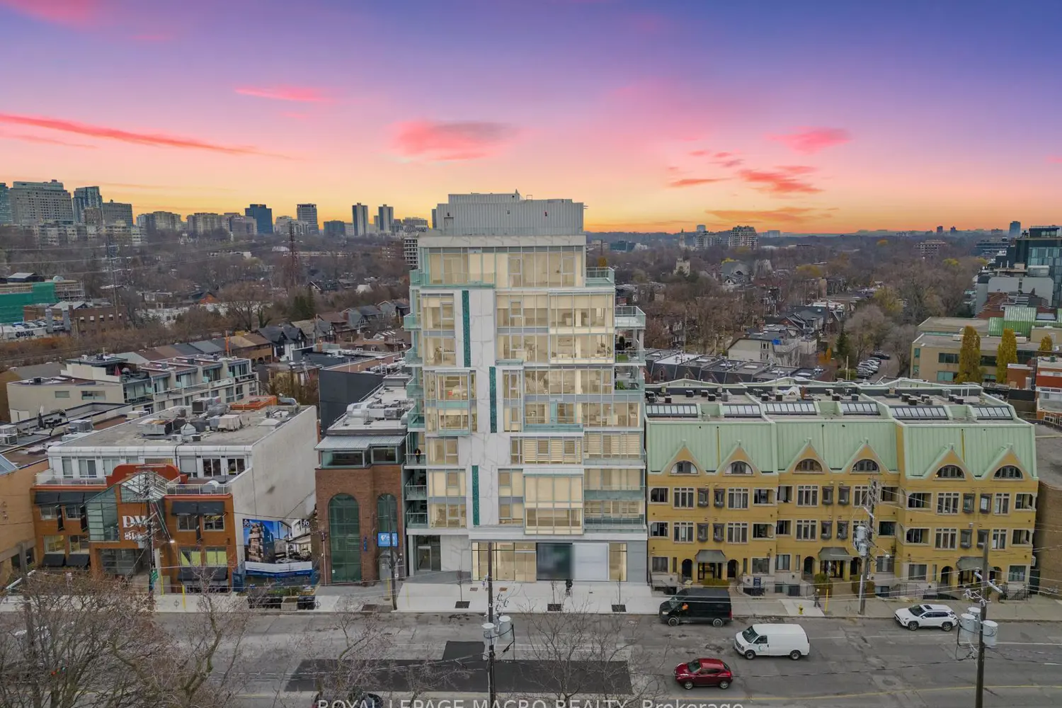 346 Davenport Road 403