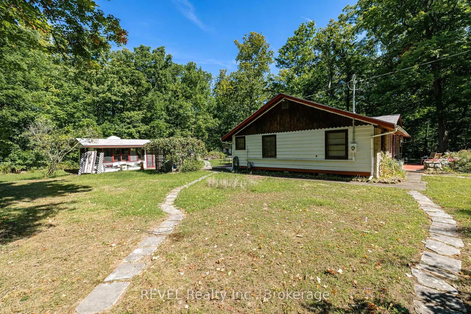 Additional image 3 of 3052 Maple Avenue