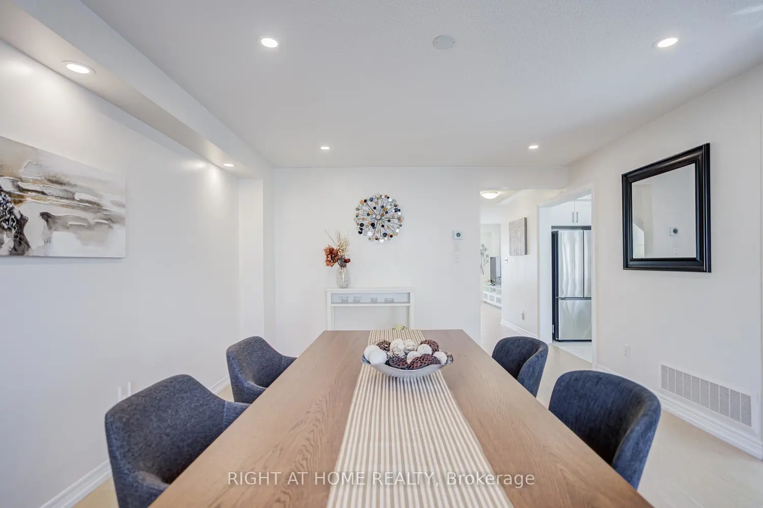 Additional image 3 of 3064 Highbourne Crescent