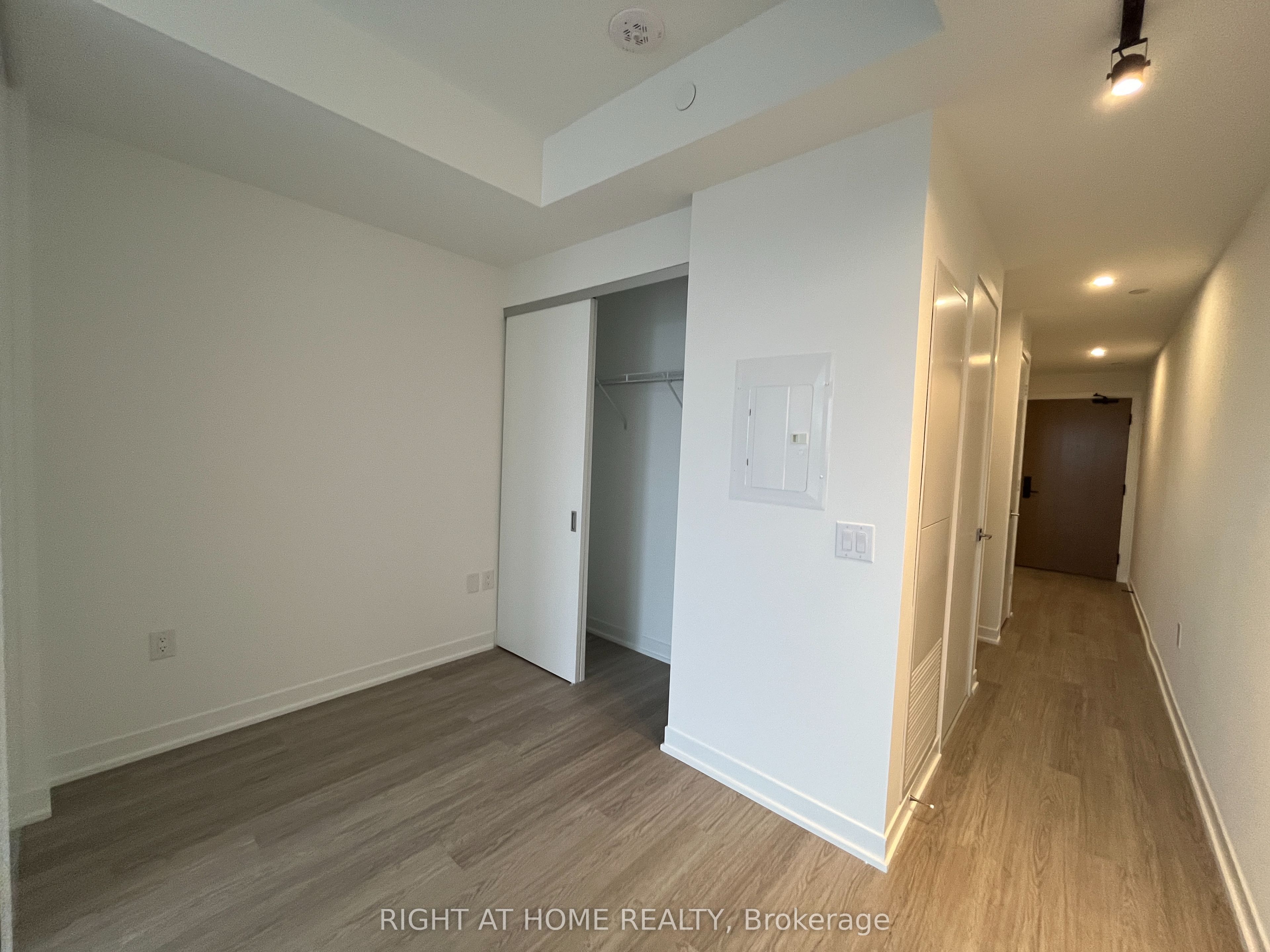 Additional image 6 of 1615-195 Mccaul Street, Toronto, ON, M5T 1W6