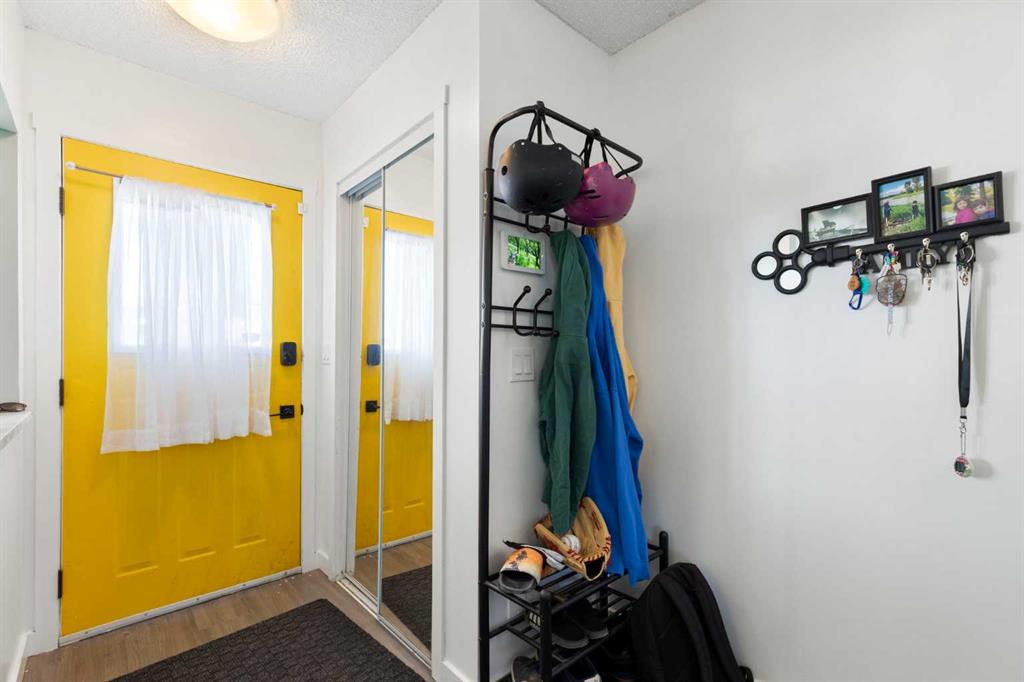 Additional image 6 of 21 Mckernan Road SE, Calgary, AB, T2Z 1S7