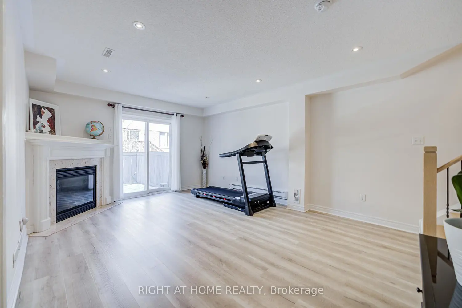 Additional image 9 of 3064 Highbourne Crescent