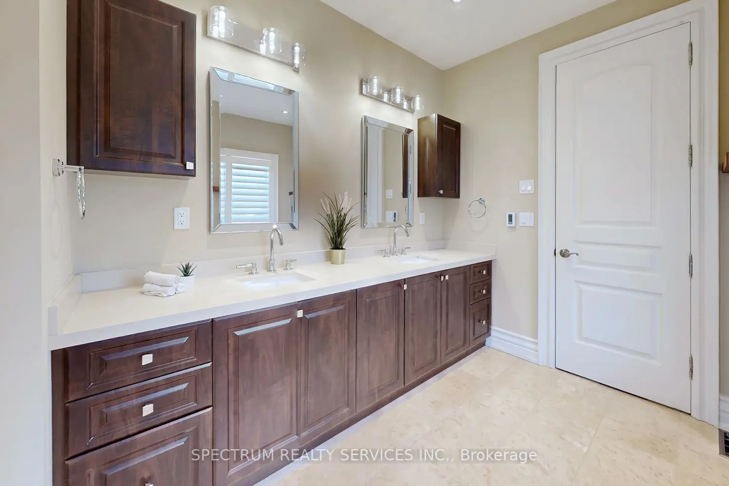 Additional image 10 of 223 Lennox Avenue