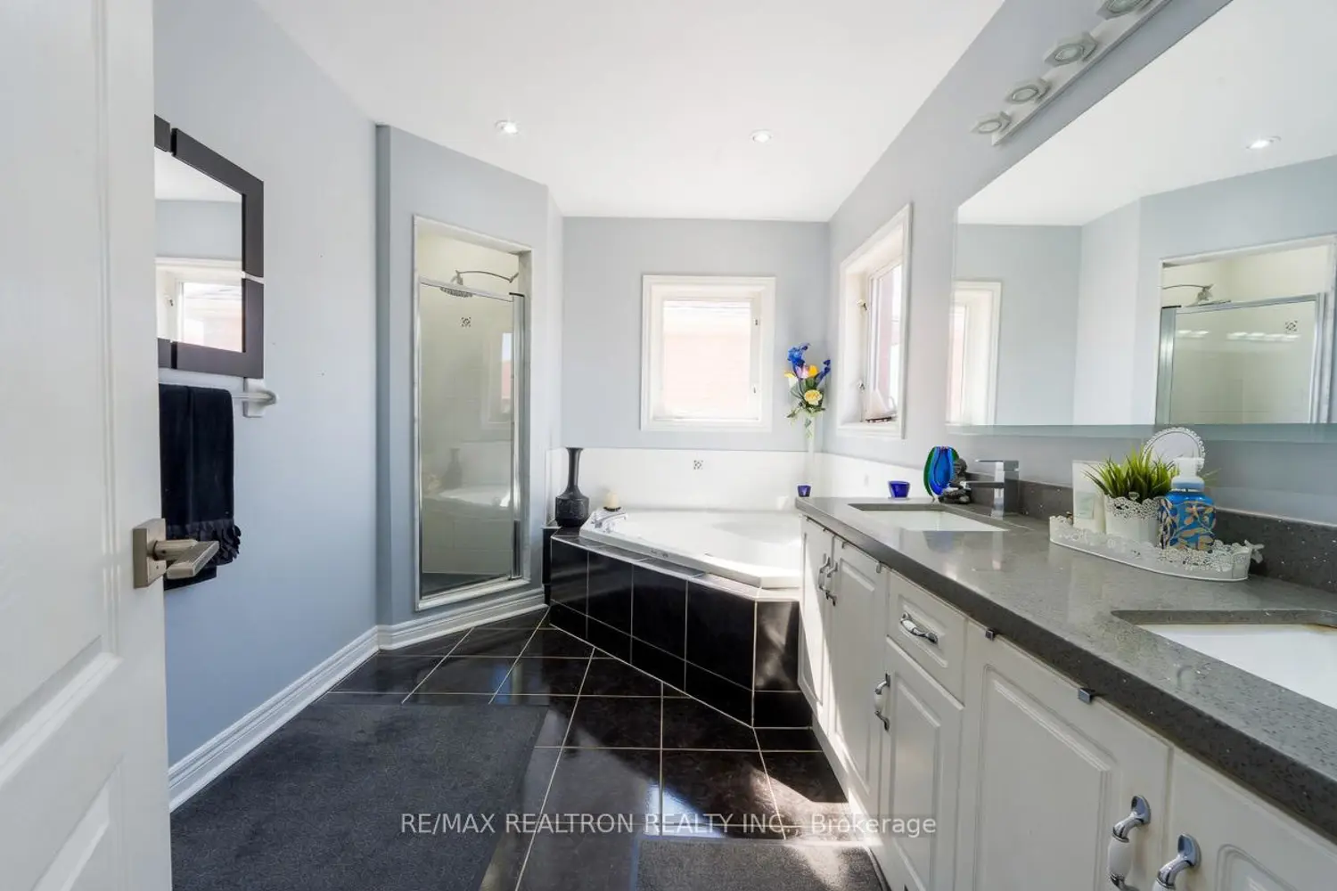 Additional image 17 of 206 Featherstone Avenue