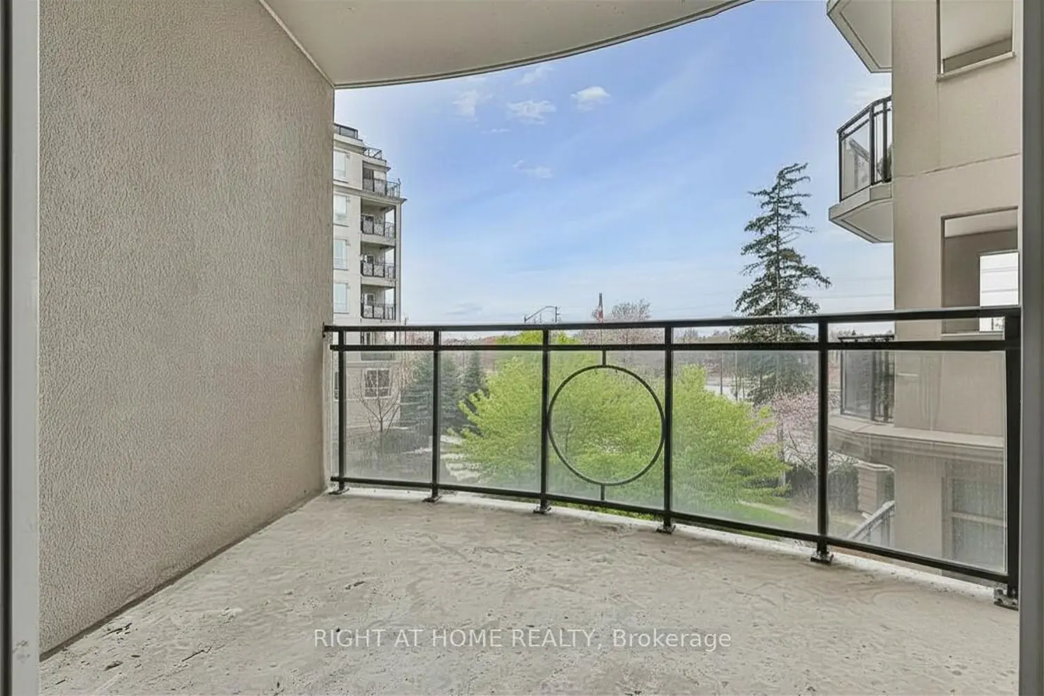 Additional image 8 of 8 Maison Parc Court 305