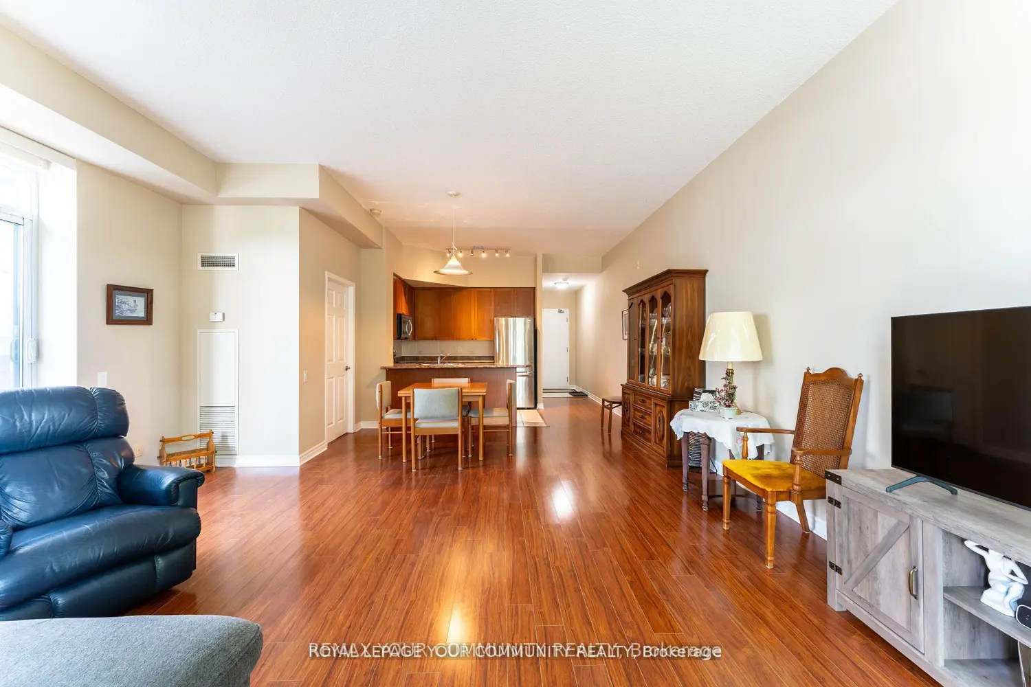 Additional image 6 of 11121 Yonge Street 110