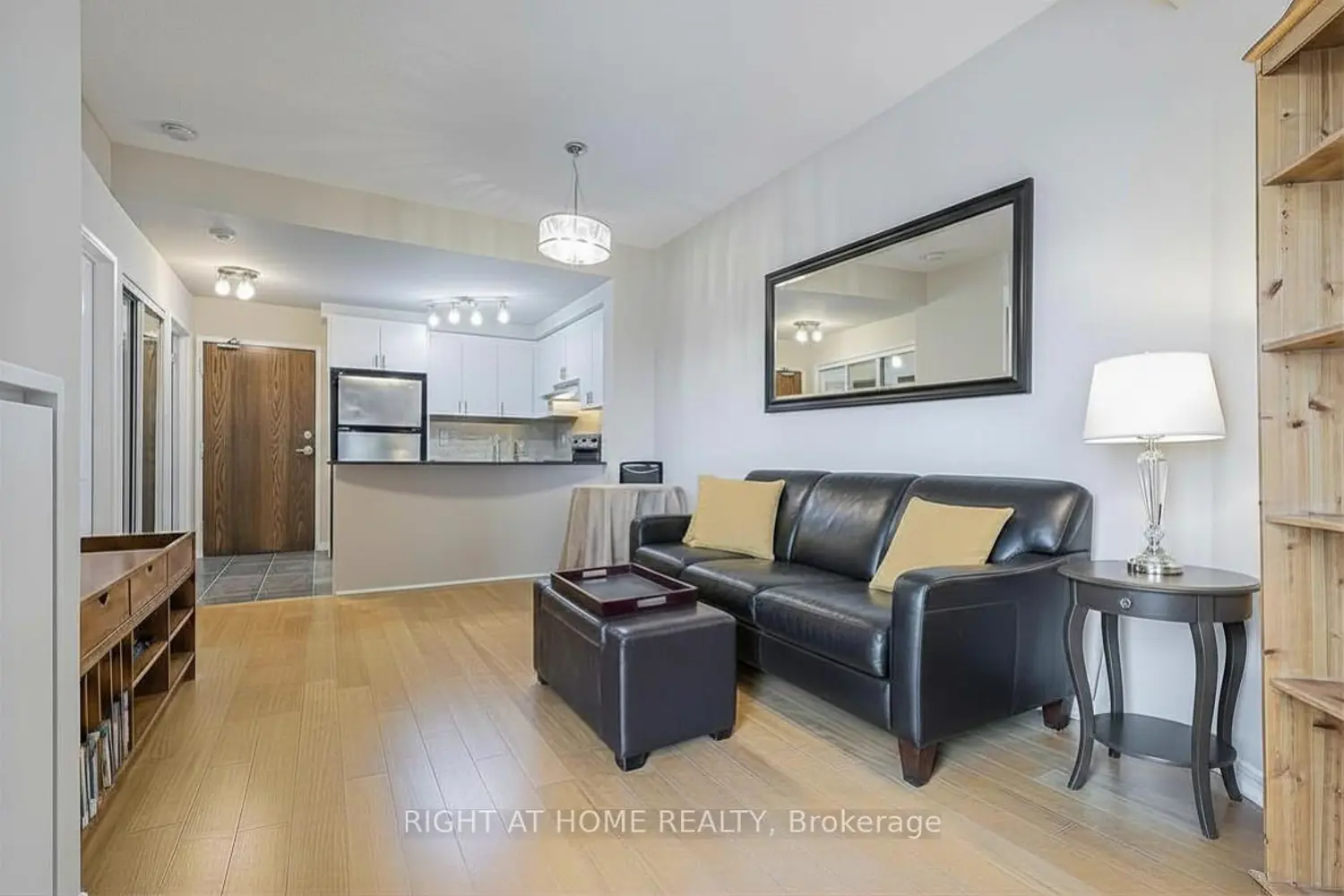 Additional image 6 of 8 Maison Parc Court 305