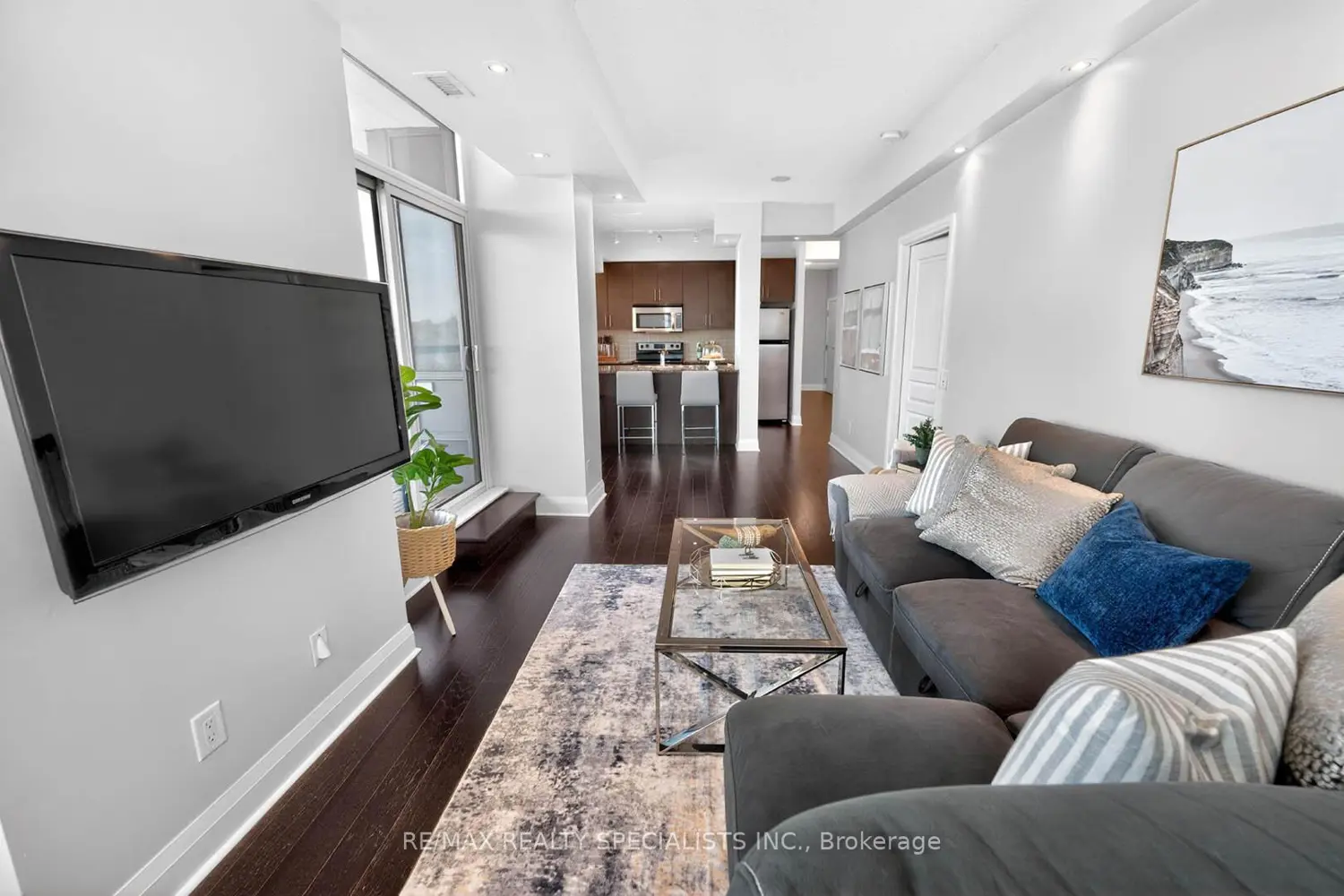 Additional image 7 of 1 Hurontario Street 306