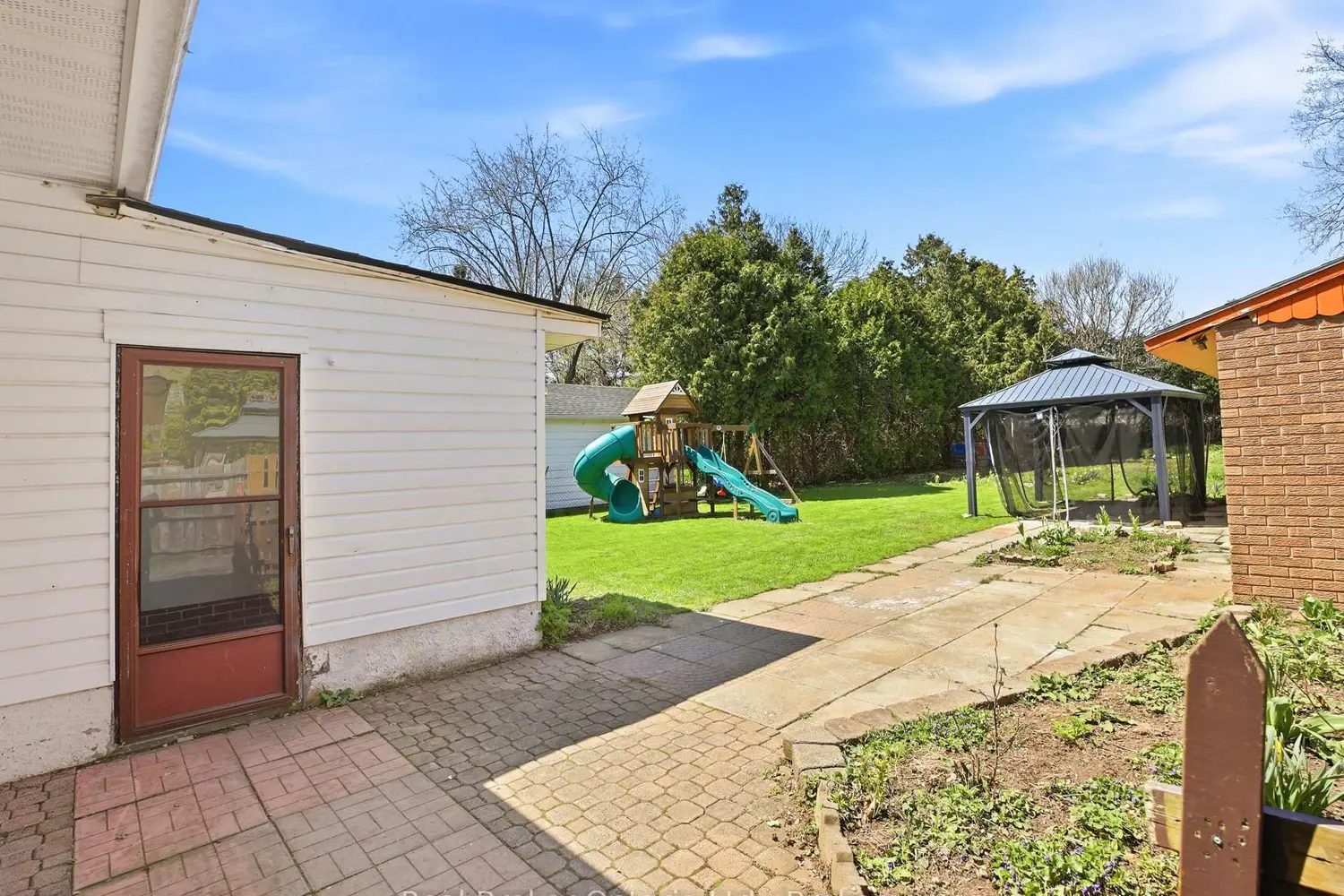 Additional image 17 of 393 Enfield Road