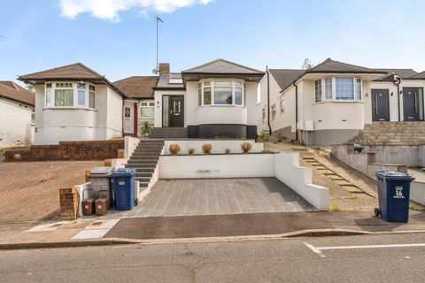 Rushdene Avenue, Barnet EN4