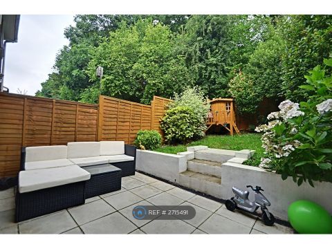 Clovelly Way, Orpington BR6