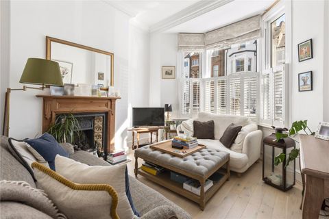 Leathwaite Road, London SW11