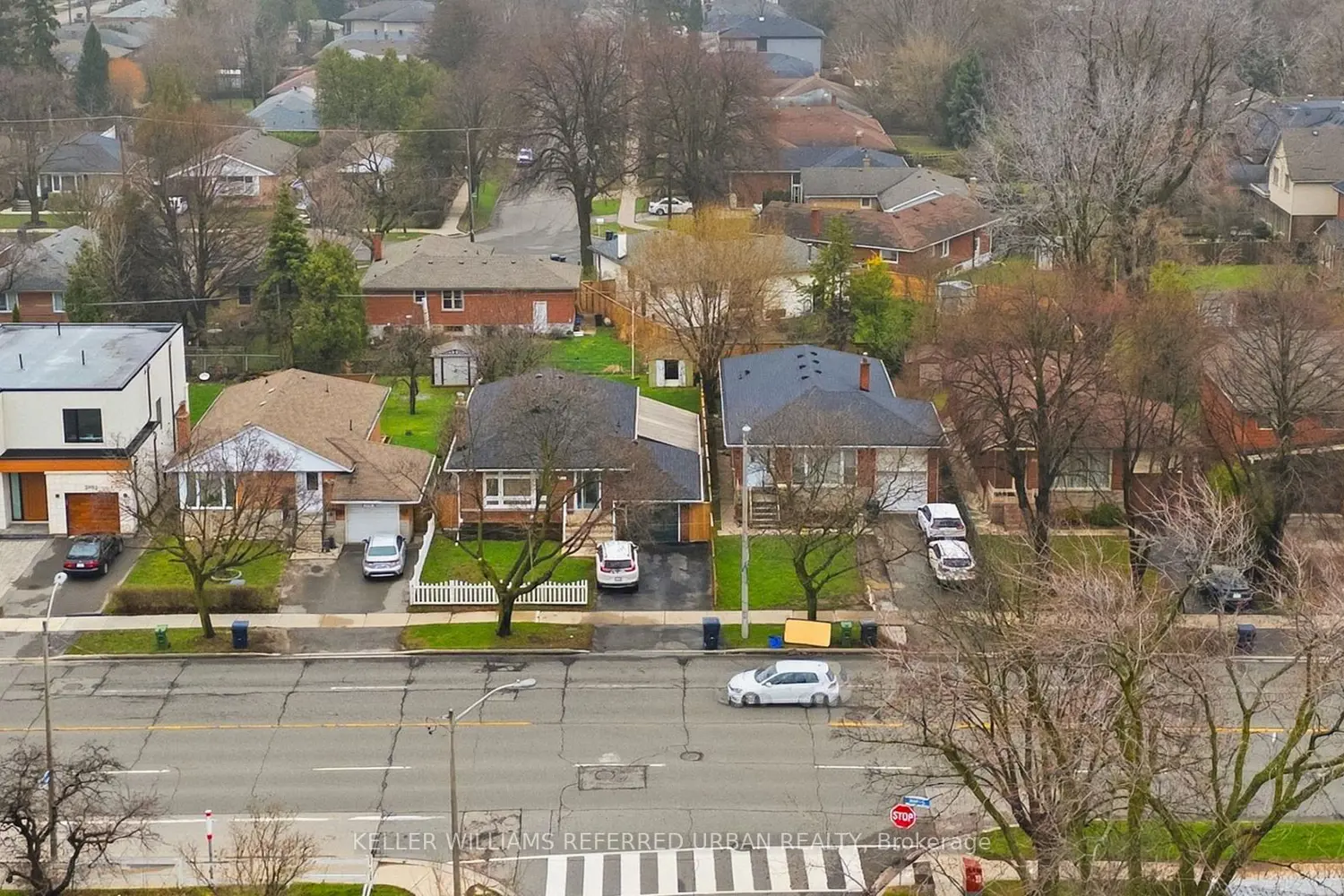 Additional image 5 of 3991 Bloor Street