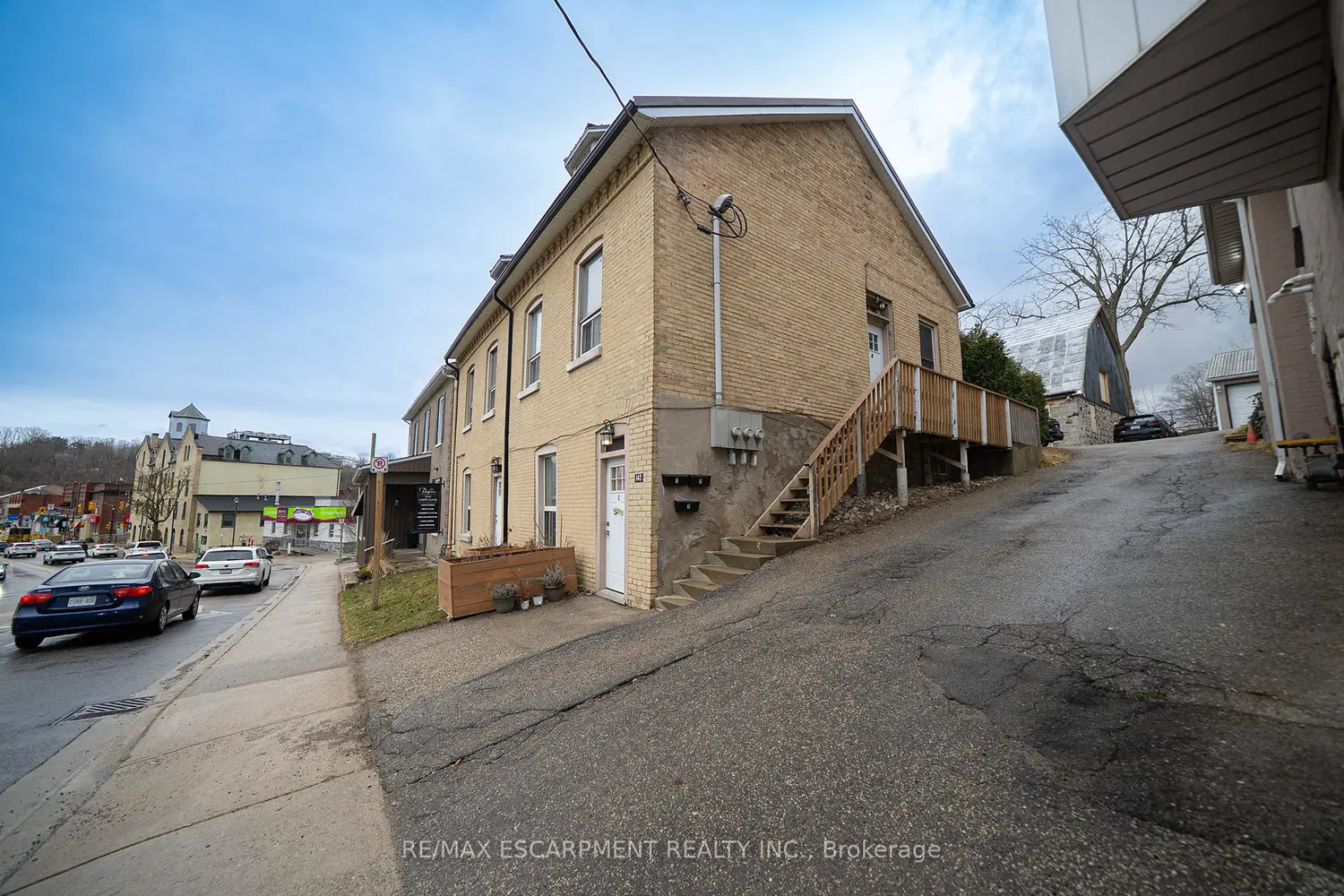 Additional image 2 of 142 Grand River Street