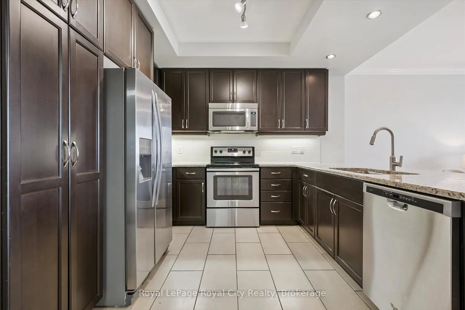 Additional image 4 of 160 Macdonell Street 1108
