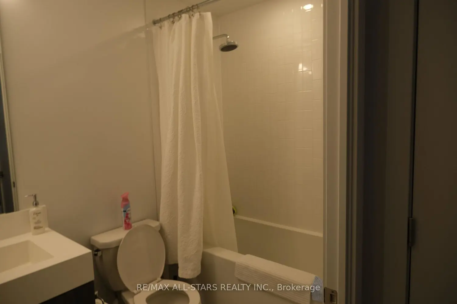 Additional image 13 of 130 River Street 1007