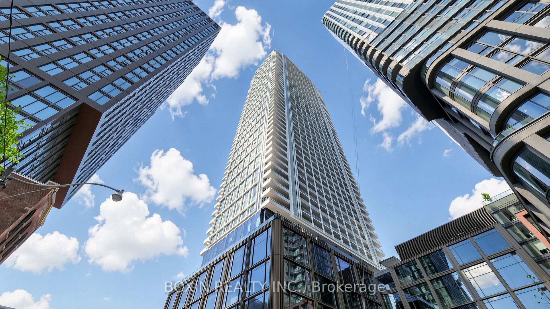 4303-88 Queen Street, Toronto, ON, M5C 0B6
