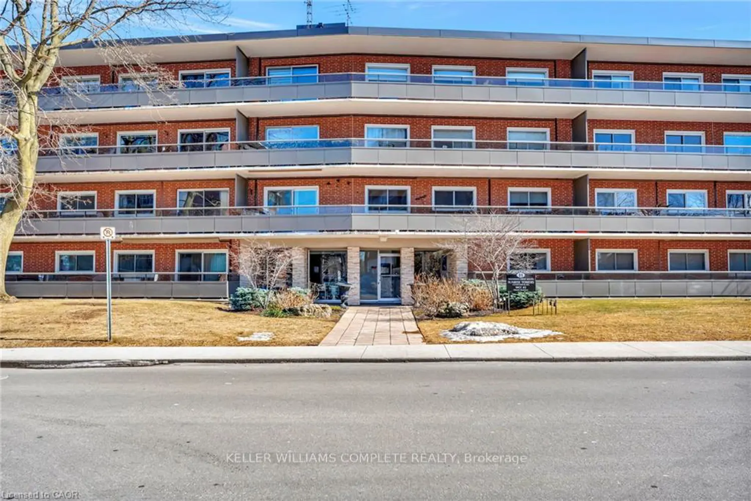 11 Woodman Drive 307