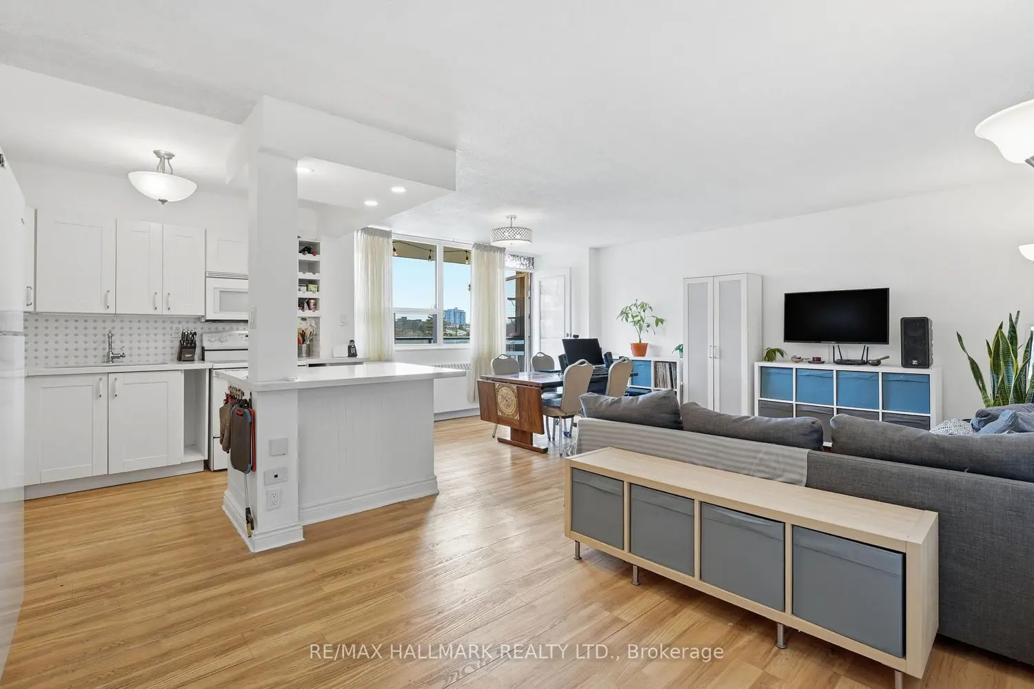 180 Markham Road 503