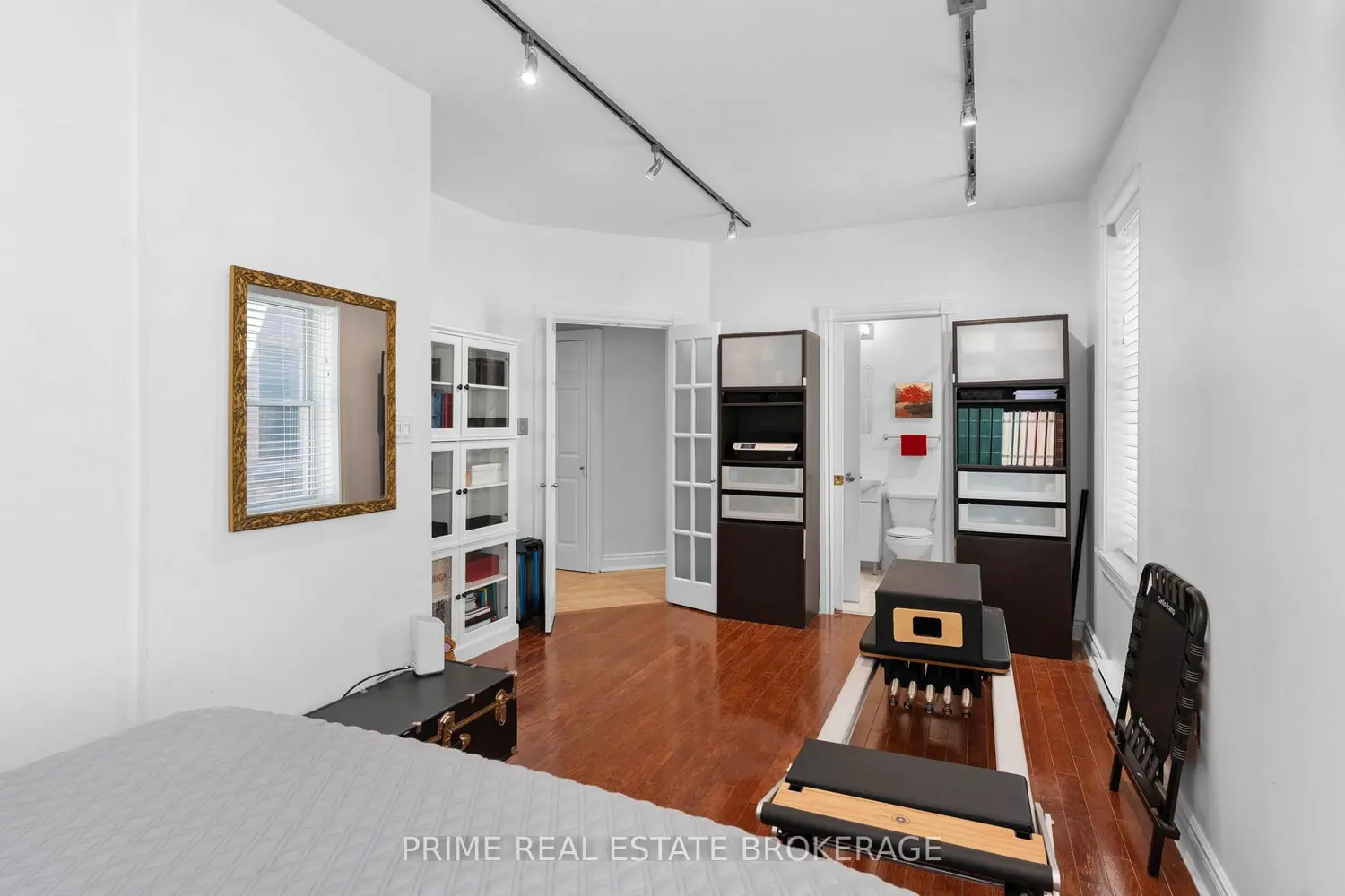 Additional image 11 of 460 Wellington Street 304