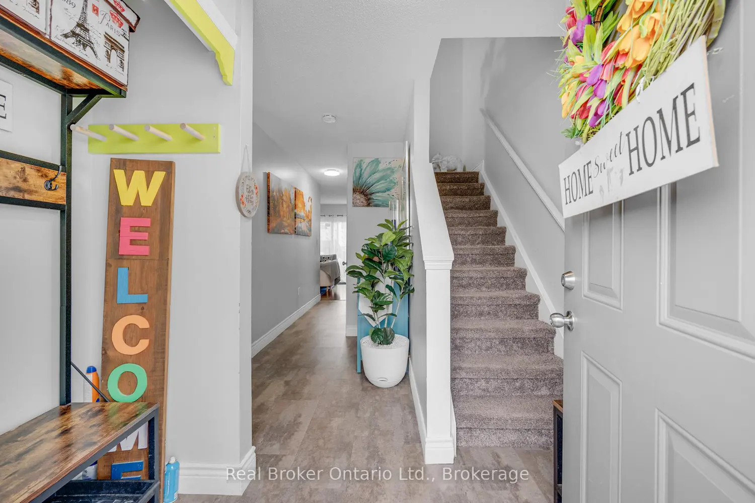 65 Dorchester Boulevard 5 photo 2