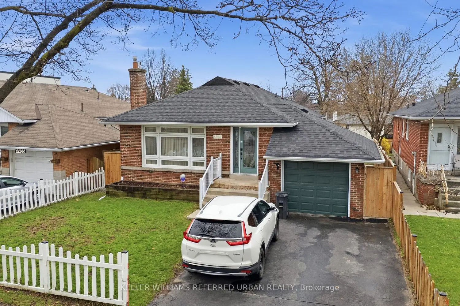Additional image 11 of 3987 Bloor Street