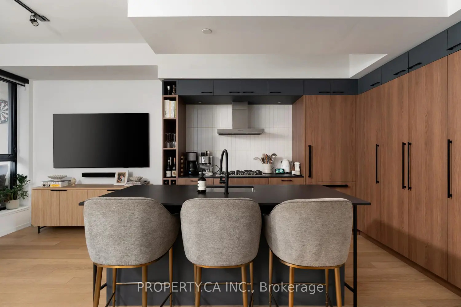 Additional image 4 of 41 Dovercourt Road 302