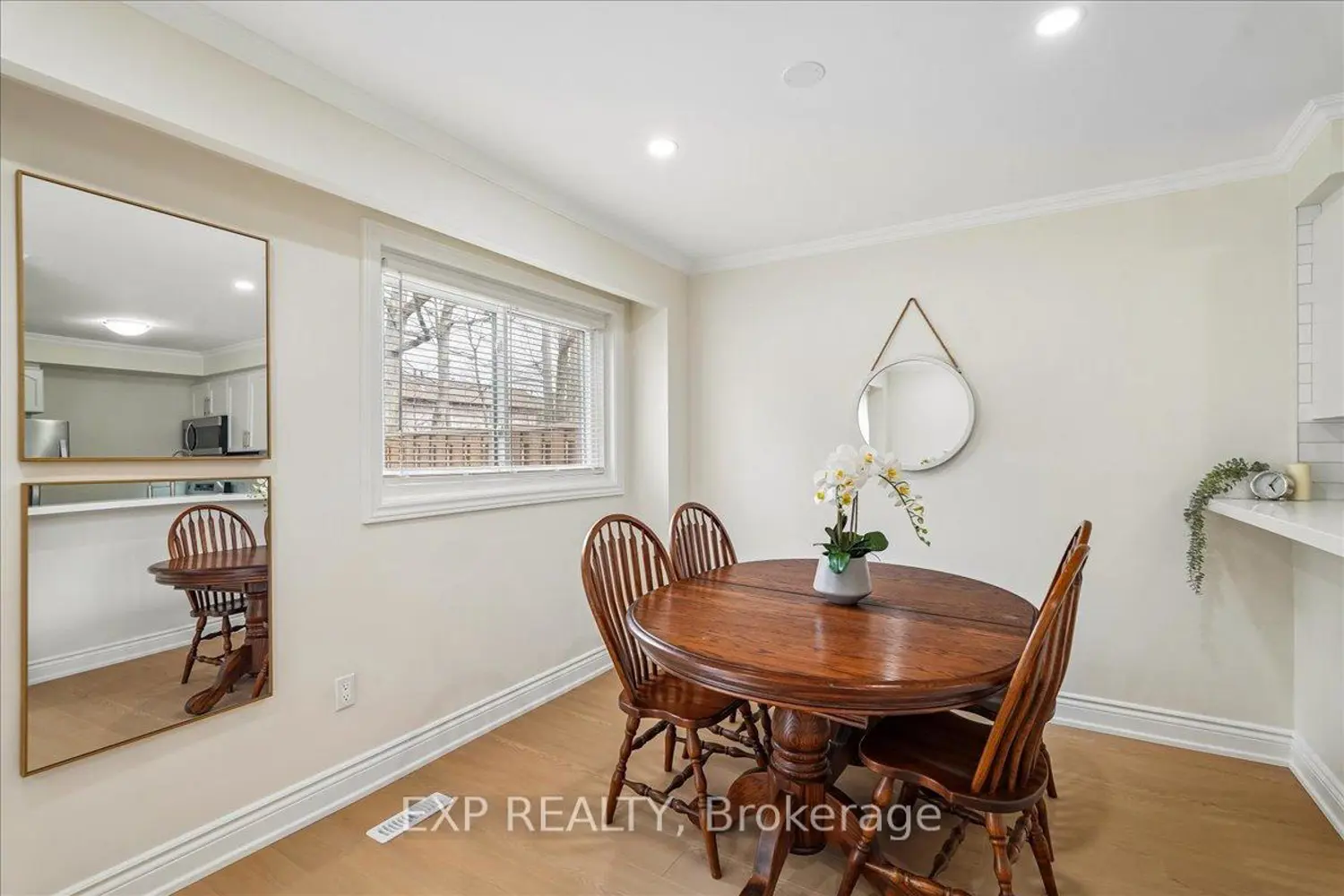 Additional image 6 of 1556 Lancaster Drive 72