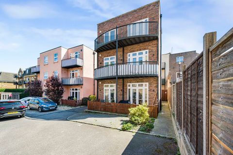 Hatherley Road, Sidcup DA14